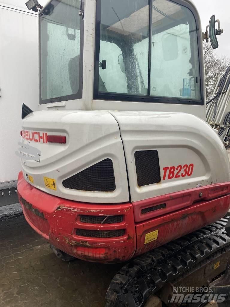 Takeuchi TB 230 Мини екскаватори < 7 т