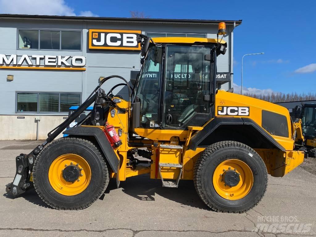 JCB 411 HT T4F Колесни товарачи