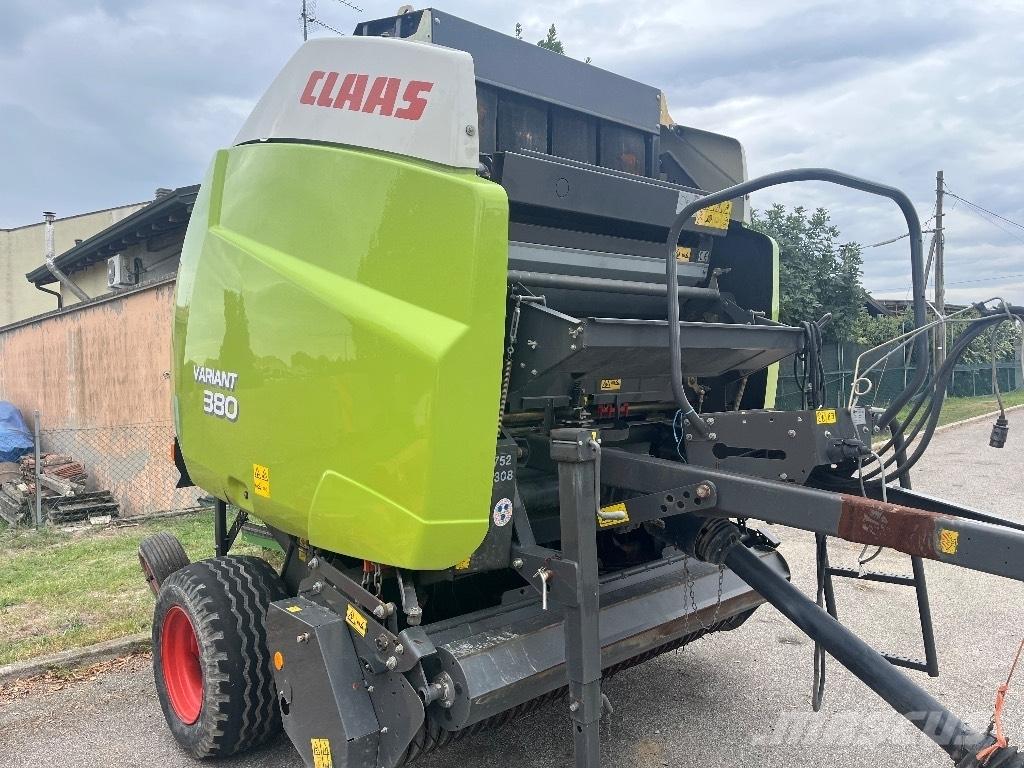CLAAS Variant 380 Сламопреси за кръгли бали

