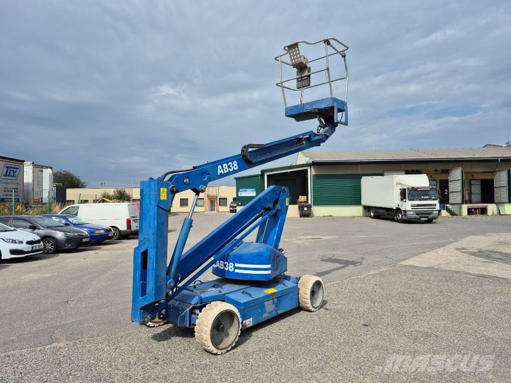 UpRight AB38 Съчленени стрелови подемници