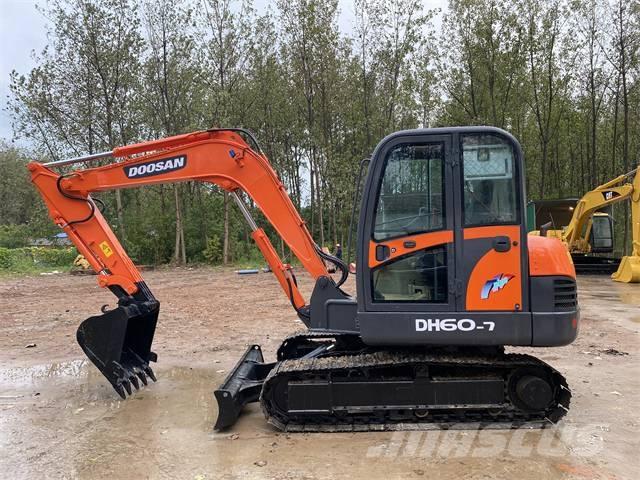 Doosan DH60-7 Мини екскаватори < 7 т