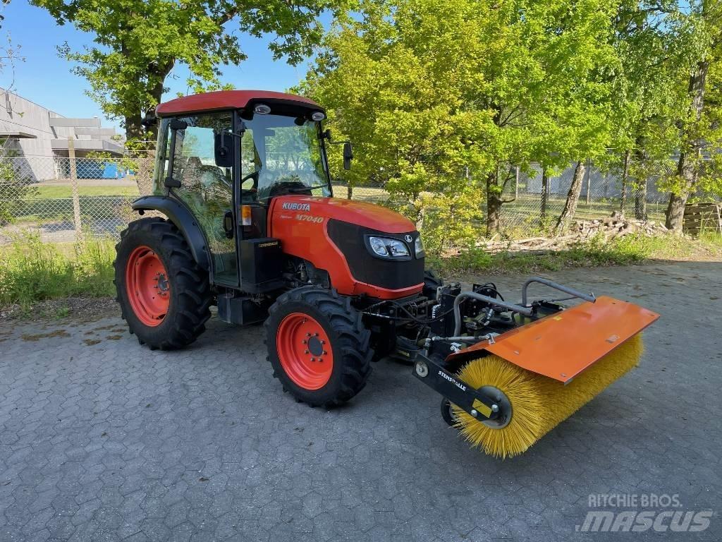 Kubota M 7040 Трактори
