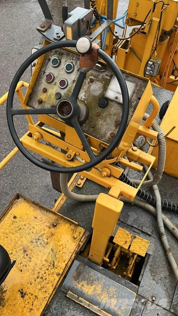 Demag SF 120 P Машини за асфалт