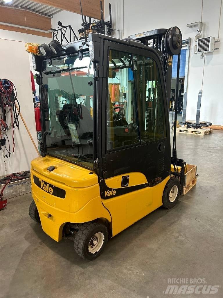 Yale ERP18VF Електрически вилични кари-повдигачи