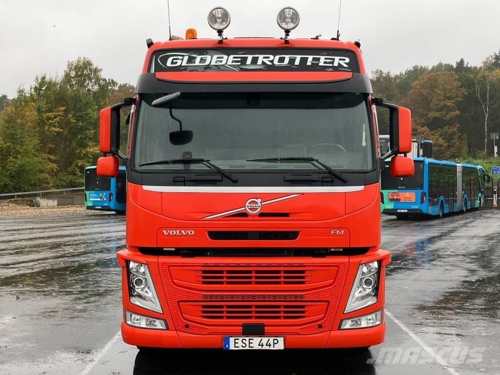 Volvo FM Камиони с кран с кука