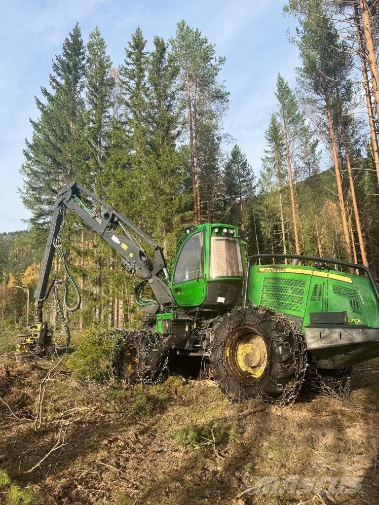 John Deere 1170 E Харвестери