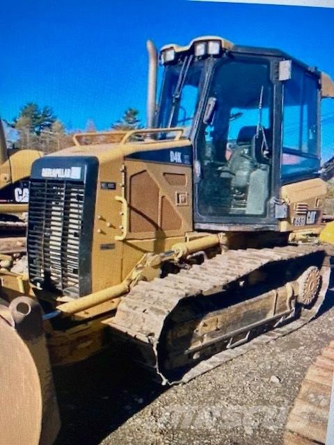 CAT D 4 K XL Верижни булдозери
