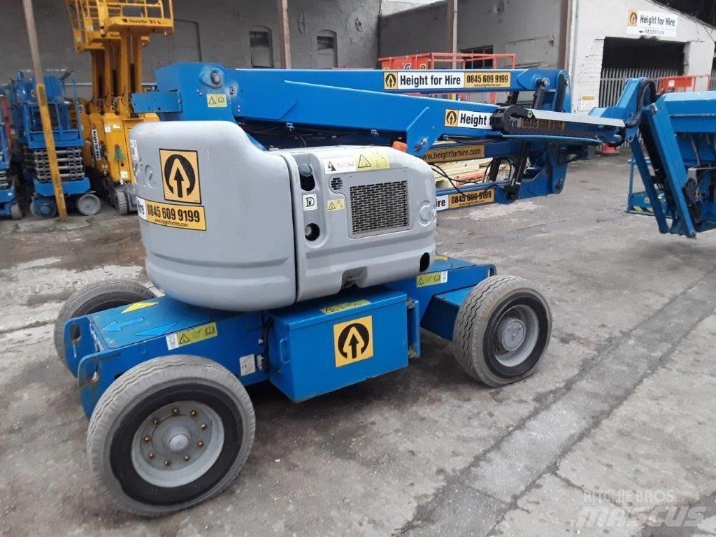 Genie Z 45/25 BI Съчленени стрелови подемници