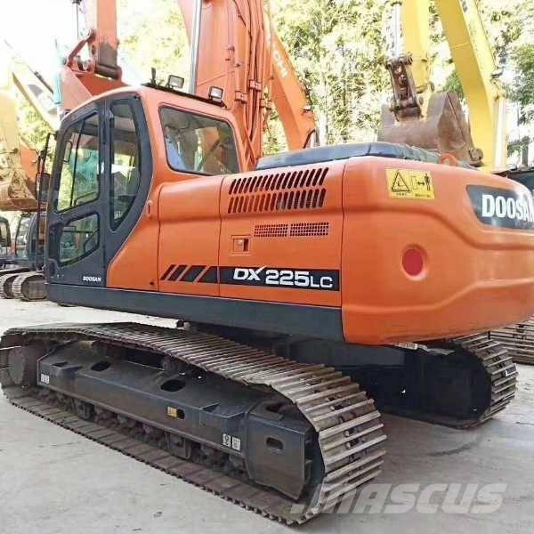 Doosan dx225 Верижен екскаватор