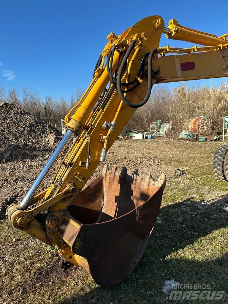 Liebherr 902 Колесни екскаватори