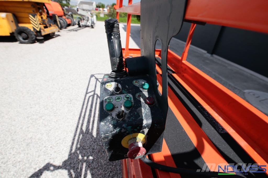 Haulotte COMPACT8 Ножични работни платформи