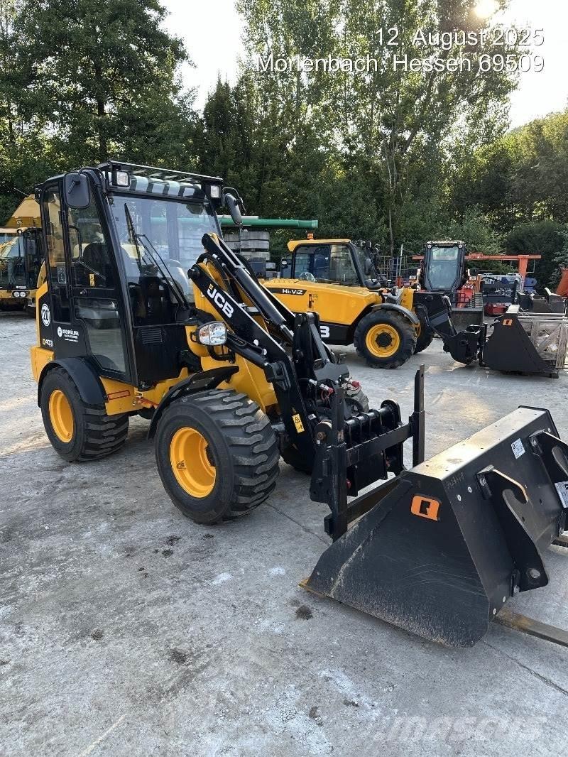 JCB 403 Колесни товарачи