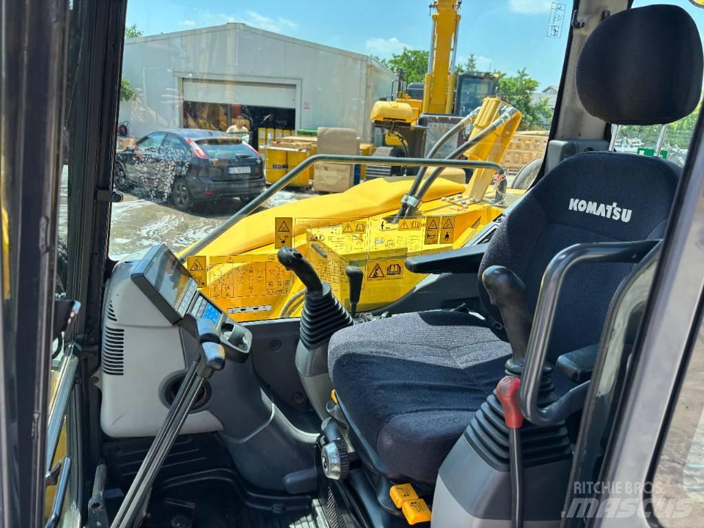 Komatsu PC88MR-10 Средни екскаватори 7т - 12т