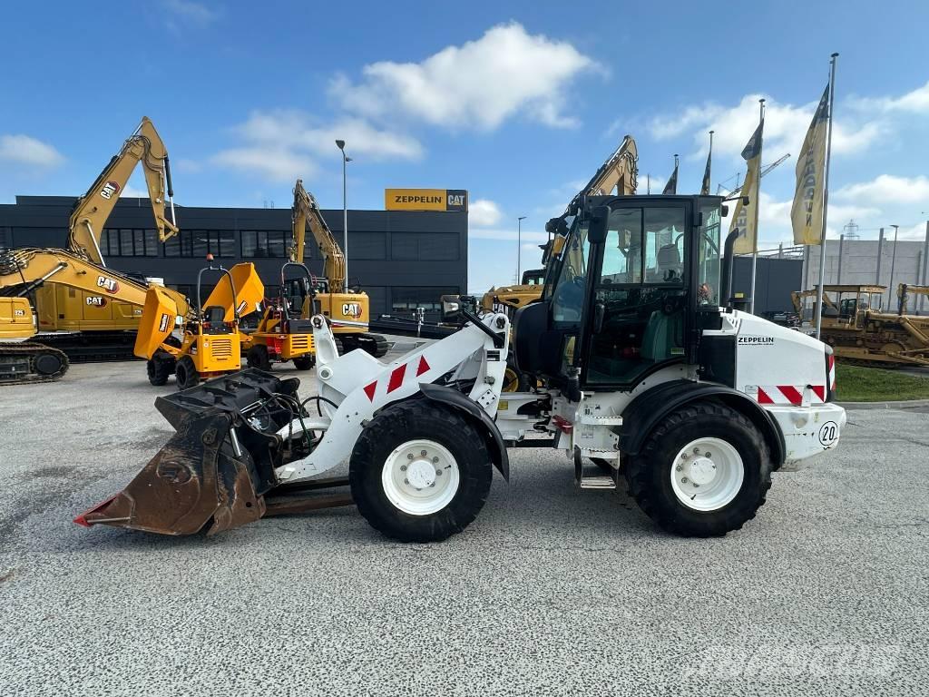 CAT 908 M Колесни товарачи