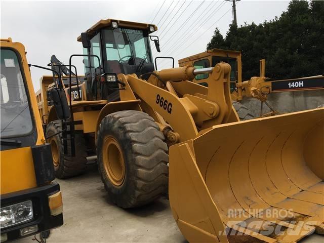 CAT 966G Колесни товарачи