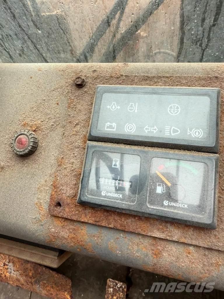 Manitou MC 30 D Камиони за херавни местности