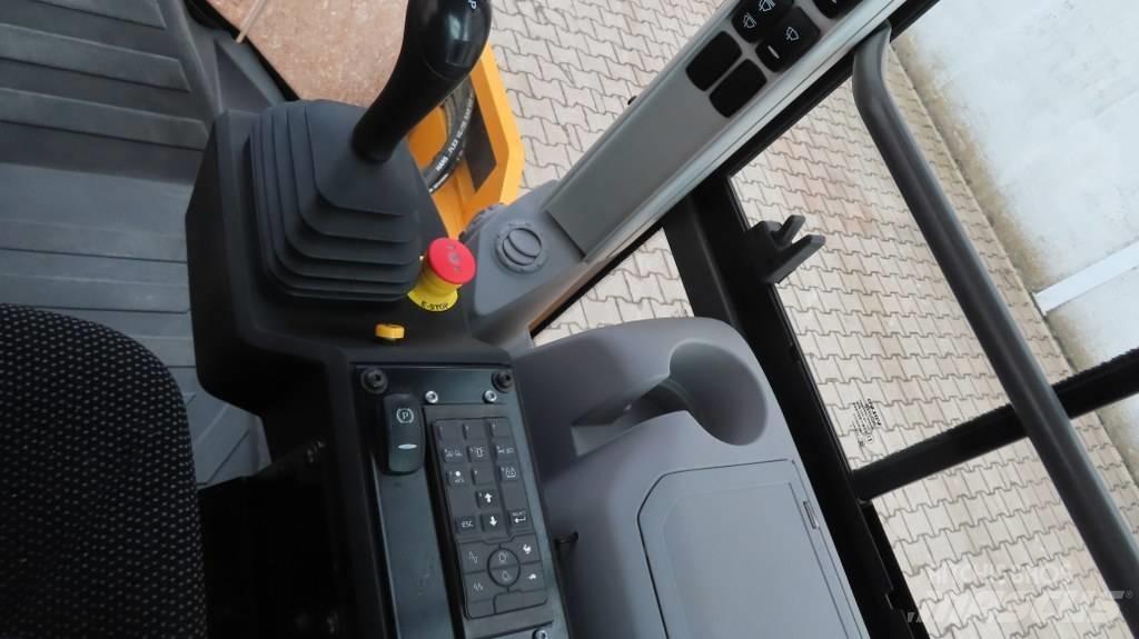 Volvo SD 135 B Еднобарабанни ролки
