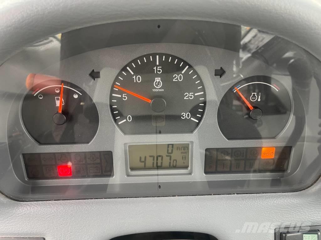 Valtra T 131 Трактори