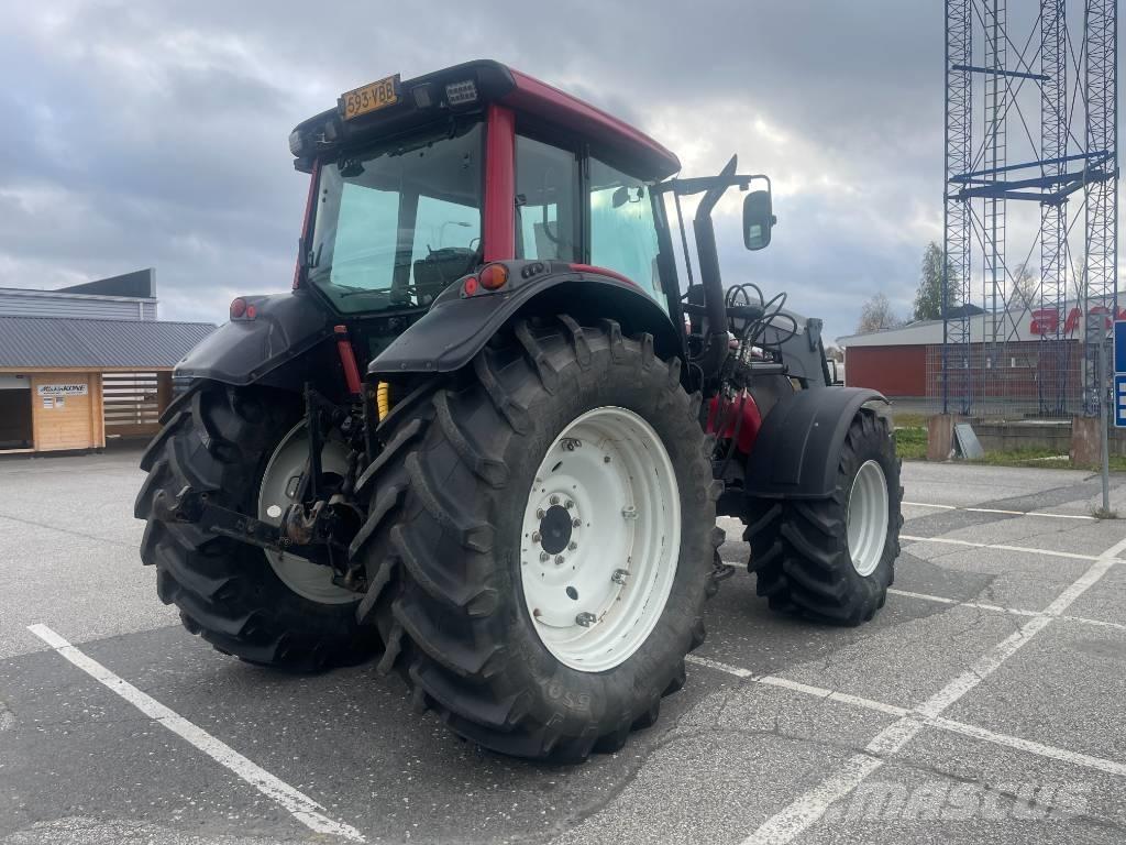 Valtra T 131 Трактори