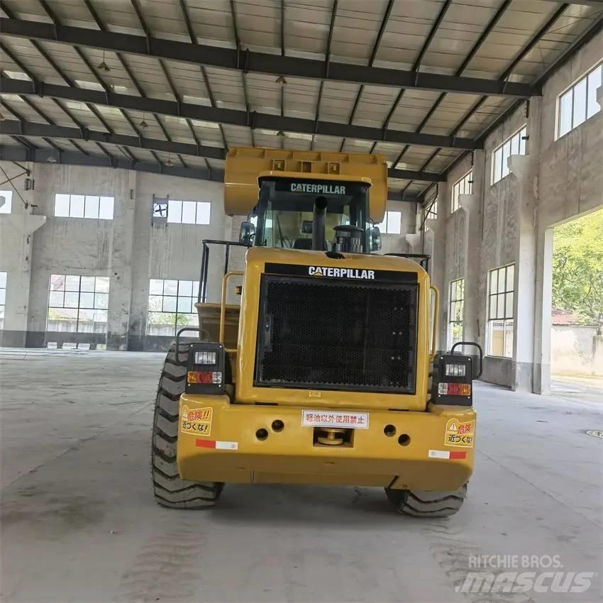 CAT 966H Колесни товарачи