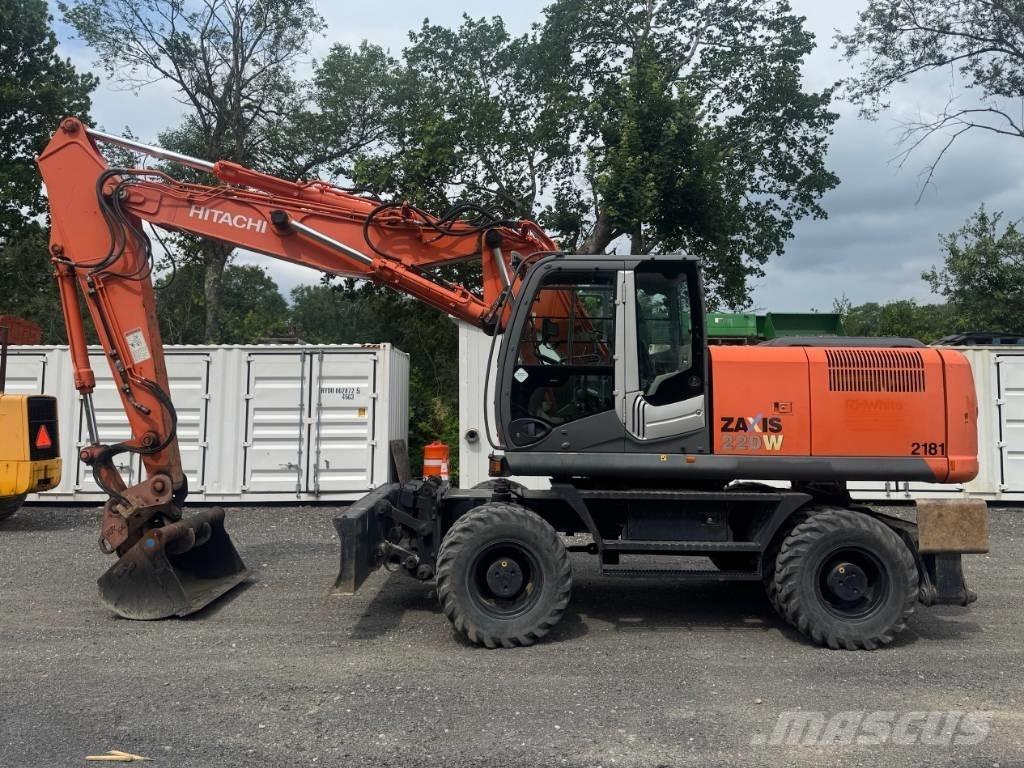 Hitachi ZX 220 W-3 Колесни екскаватори