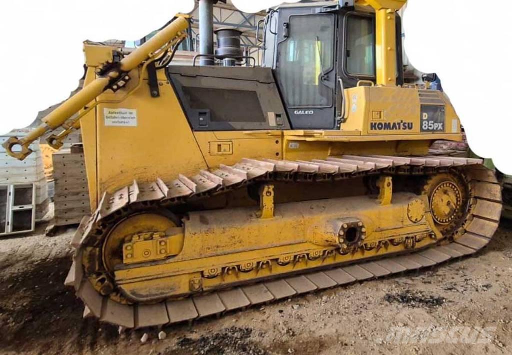 Komatsu D85PX-15EO Верижни булдозери
