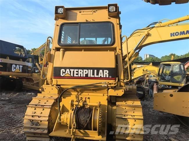 CAT D 6 D Верижни булдозери
