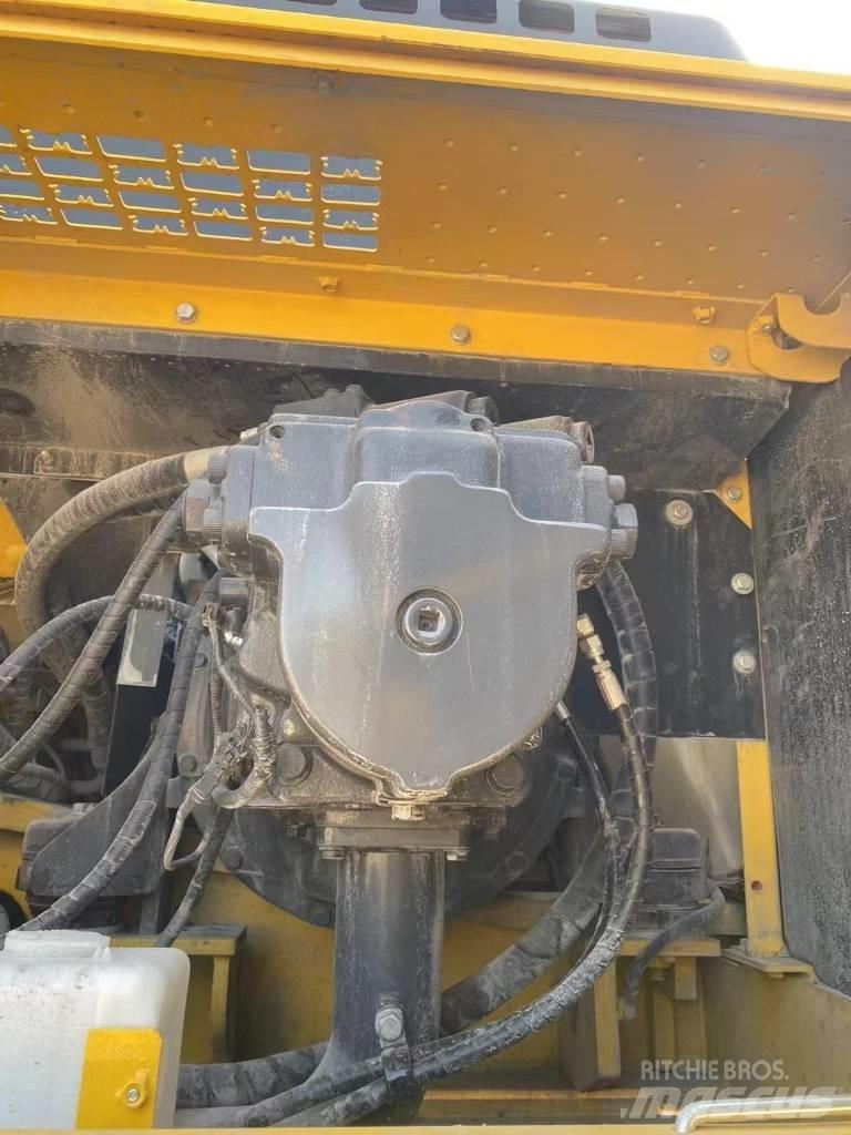 Komatsu 450LC-8 Верижен екскаватор