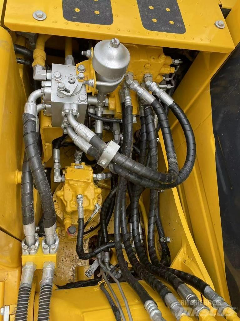 Komatsu 120-8 Верижен екскаватор