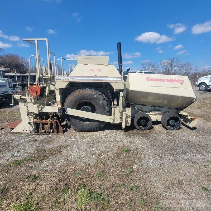 Cedar Rapids CR451 Машини за асфалт