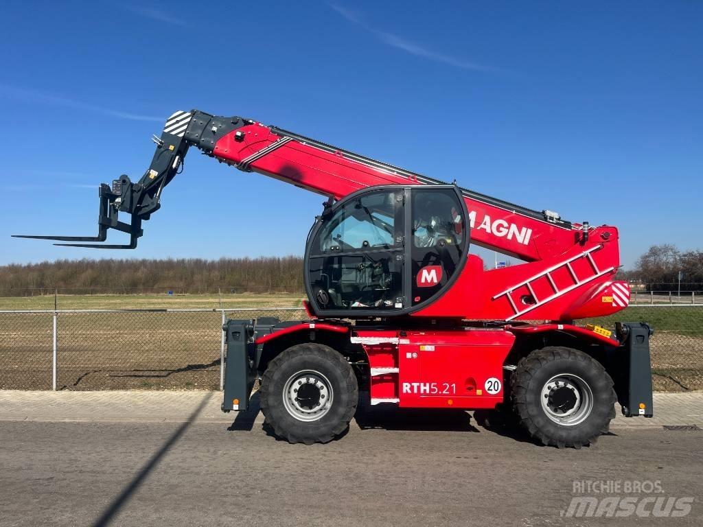 Magni RTH 5.21 Телескопични товарачи
