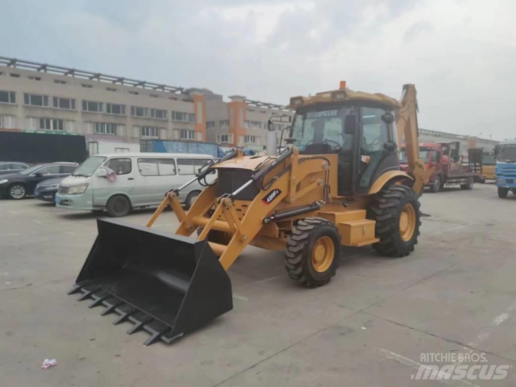 CAT 420 F Товарач със заден ексватор