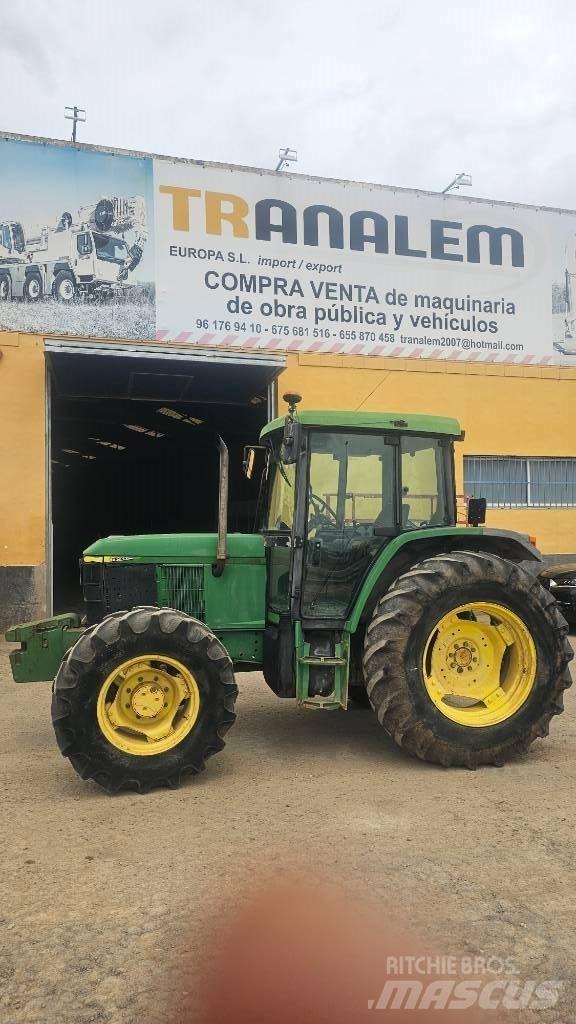 John Deere 6210 Трактори