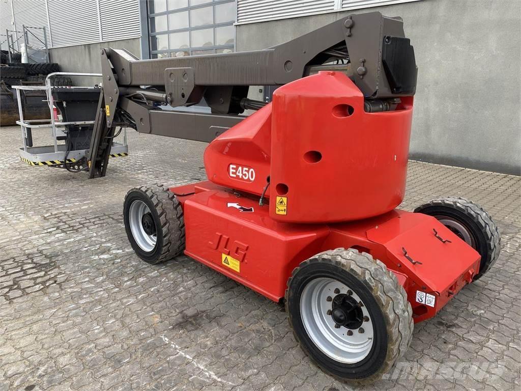 JLG E450AJ Съчленени стрелови подемници