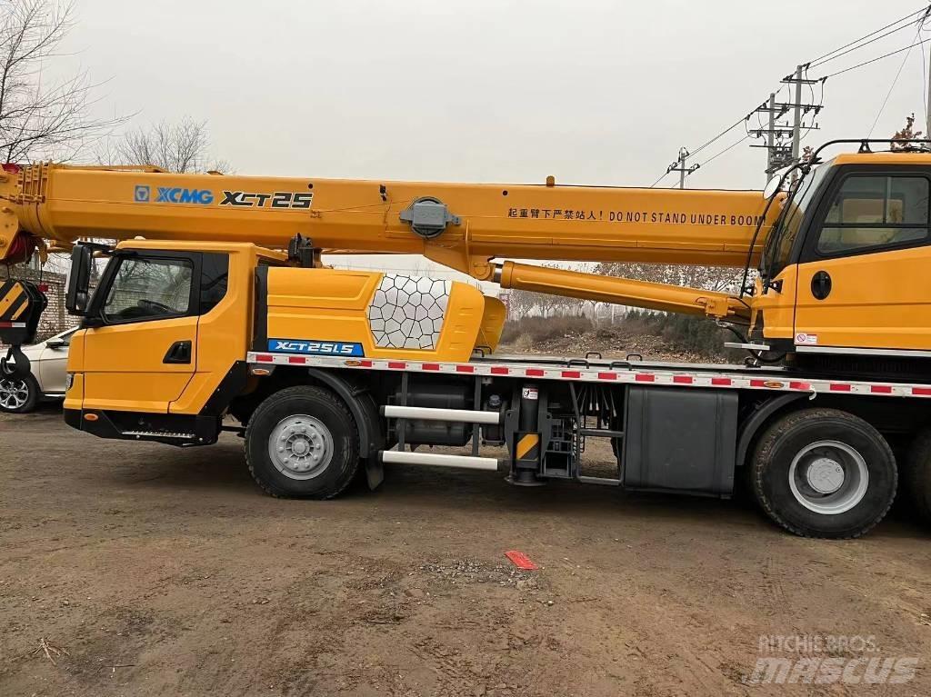 XCMG XCT 25 Всъдеходни кранове