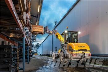 Paus TSL 9075 Телескопични челни товарачи
