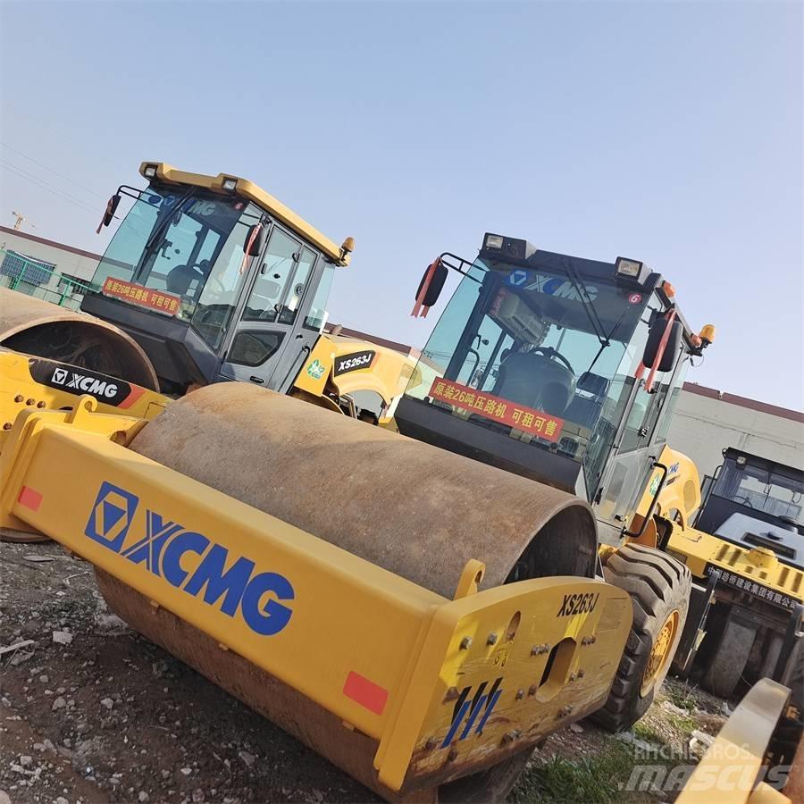 XCMG XS 263 J Еднобарабанни ролки
