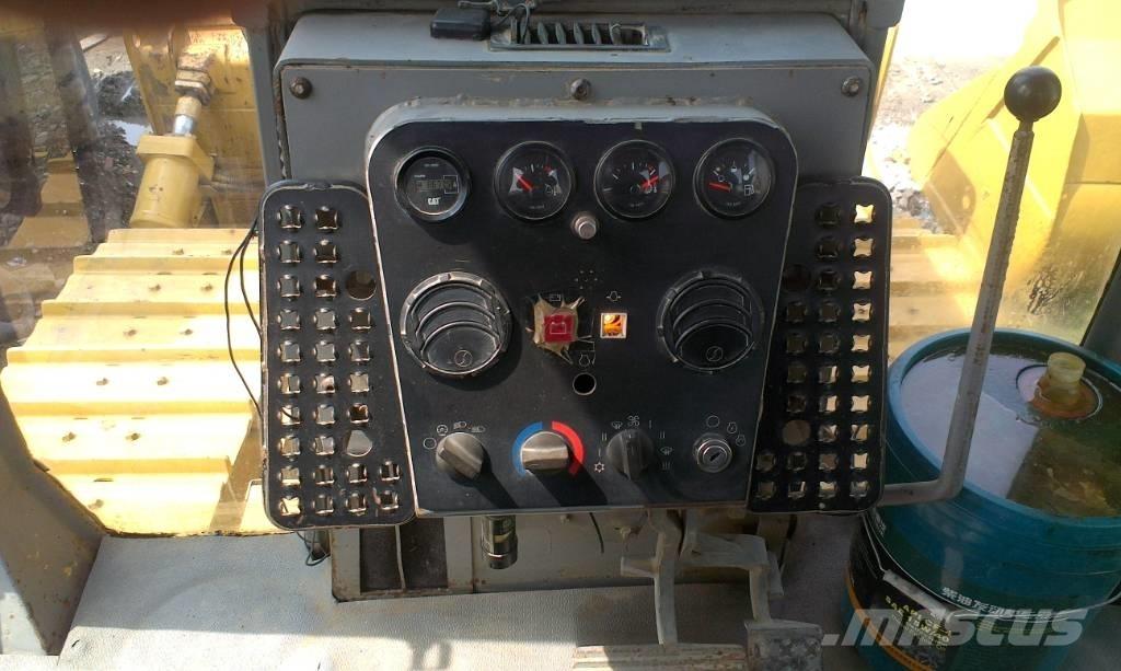 CAT D 6 G LGP II Верижни булдозери

