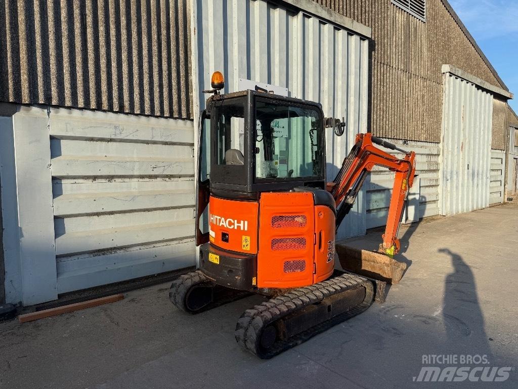 Hitachi ZX 26 Мини екскаватори < 7 т