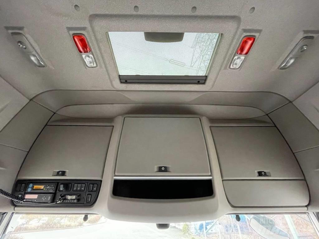 DAF FT460XF ADR Влекачи