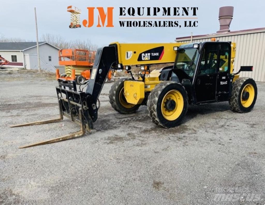 CAT TL 943 C Телескопични товарачи