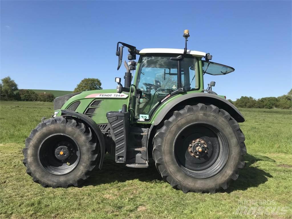 Fendt 724 Vario Трактори