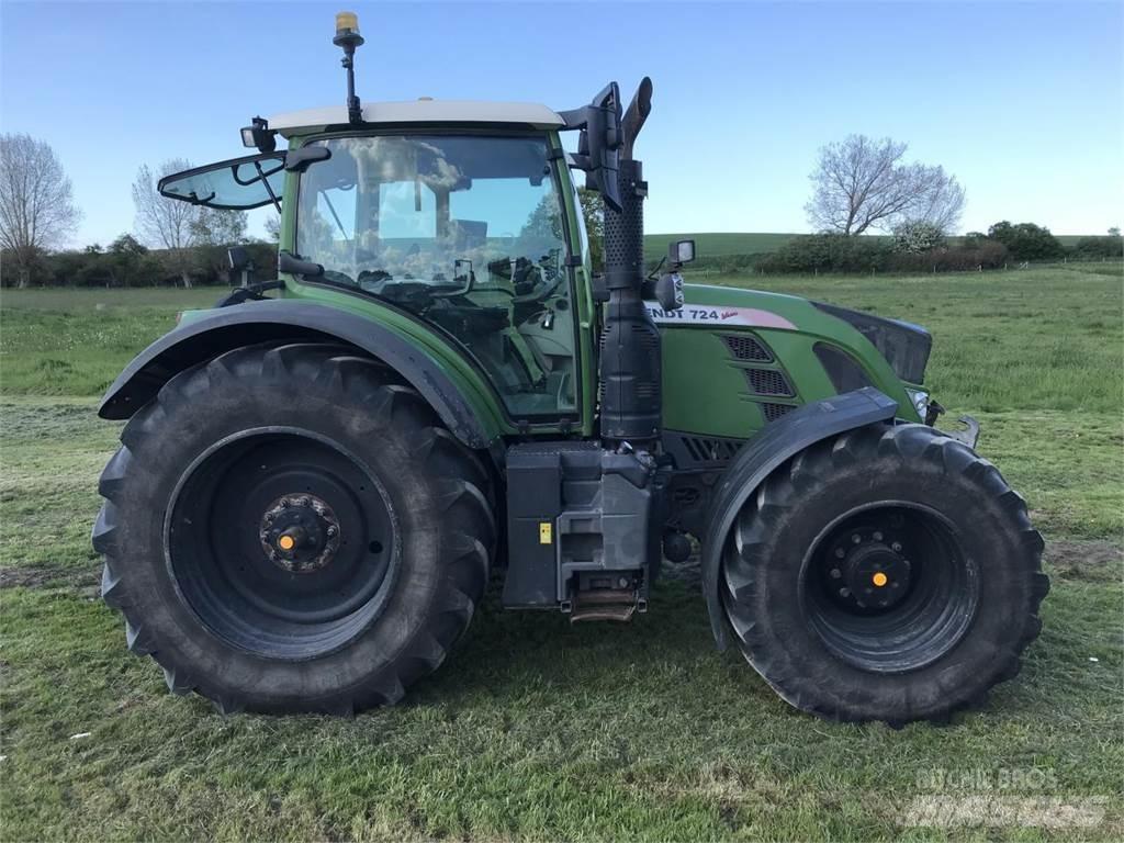 Fendt 724 Vario Трактори