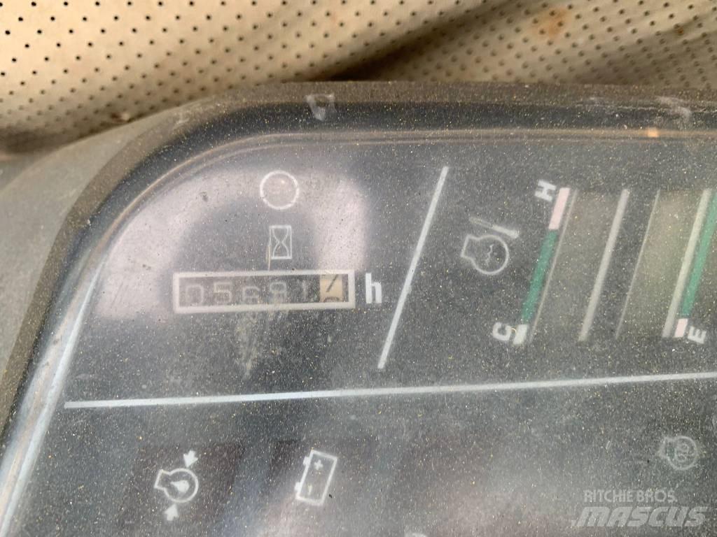 Komatsu CD 110 R-1 Верижни дъмпери