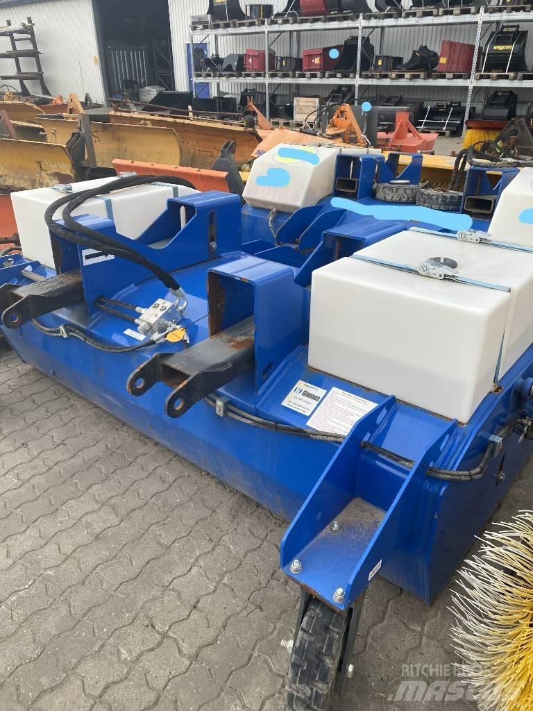  Multi Sweep 2400 mm Автоматични метачки с четки