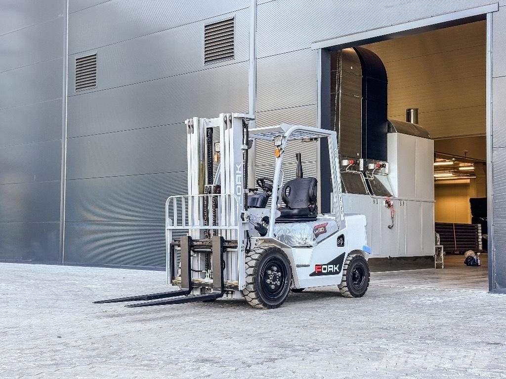 Fork LK30d-30 Дизелови камиони