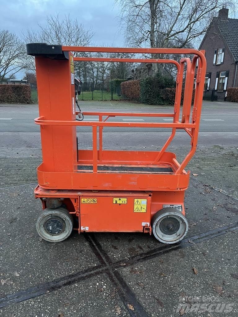 JLG 1230ES Други вишки и платформи