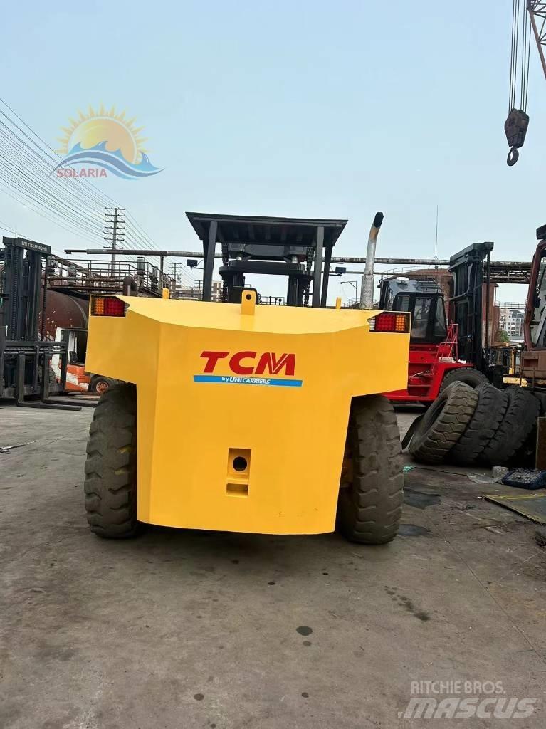 TCM FD 250 Дизелови камиони