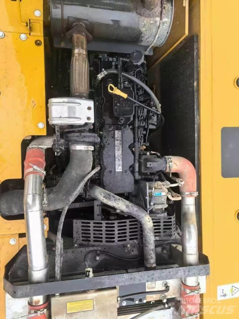 XCMG XE 200 DA Верижен екскаватор