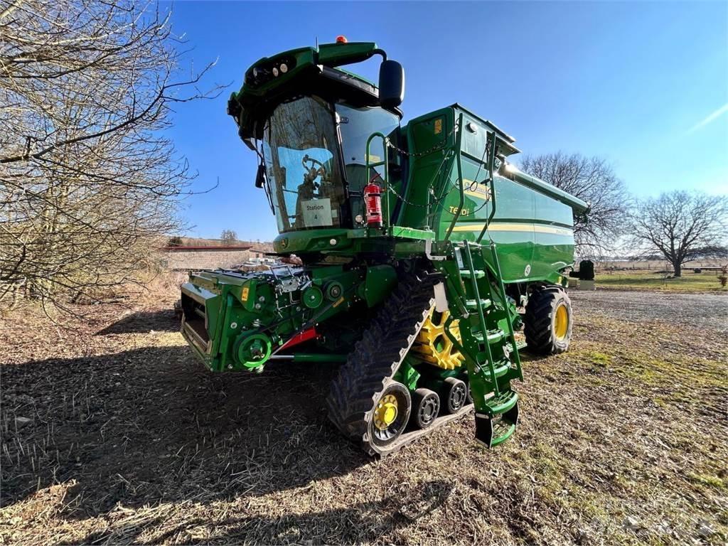 John Deere T670i Комбайни